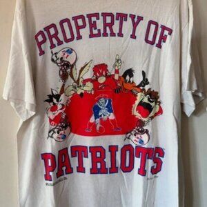 New England Patriots Looney Tunes short sleeve white color shirt